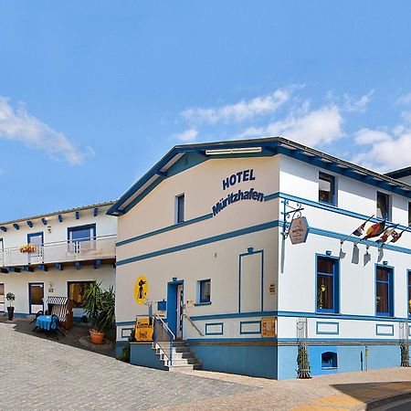 Hotel Am Mueritzhafen Garni Waren  Esterno foto