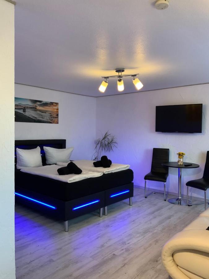 Hotel Am Mueritzhafen Garni Waren  Esterno foto