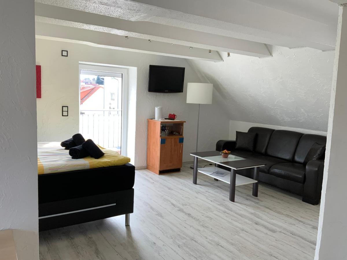 Hotel Am Mueritzhafen Garni Waren  Esterno foto